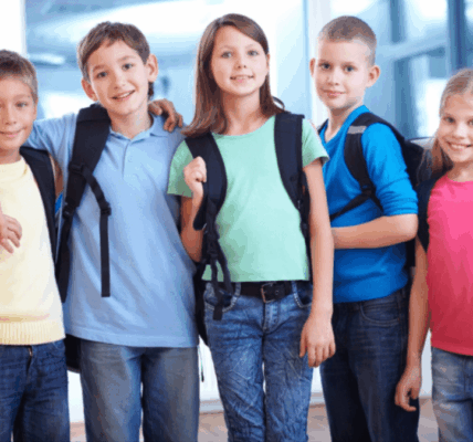 5 Challenges Middle Schoolers Face and How Technology Help